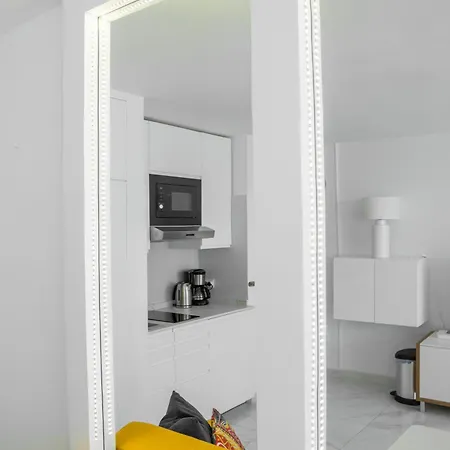 Colourful Bright Centred Aparment With Ocean View 911, Ponderosa *