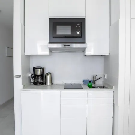 Colourful Bright Centred Aparment With Ocean View 911, Ponderosa Daire